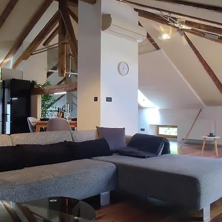 Greatstay - With Free Parking In Center Apartment *