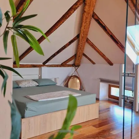 Greatstay - With Free Parking In Center